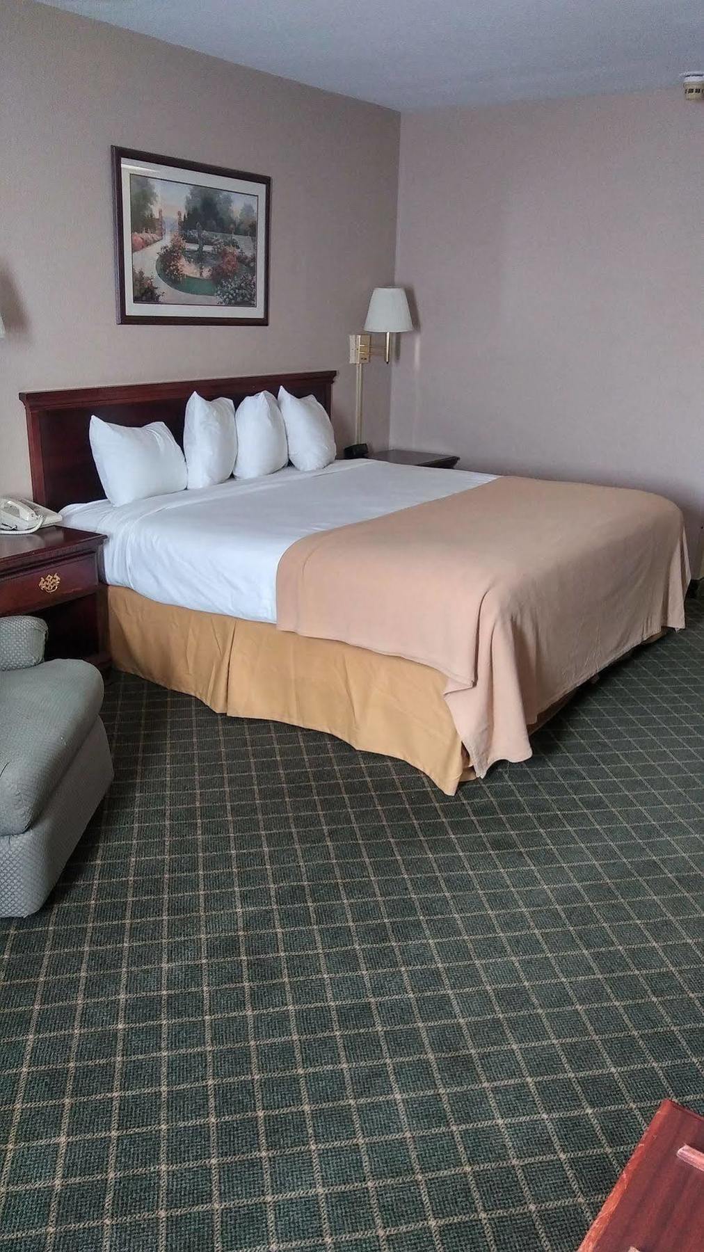 Briarwood Inn - Sparta Εξωτερικό φωτογραφία